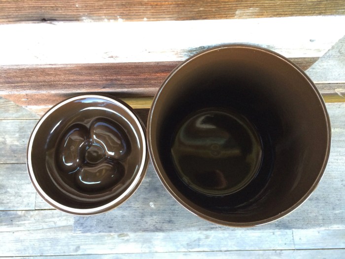 Set of Vintage 1970s/80s Japanese Ceramic Canisters without cork lids – The Happy Hoarders Tasmania